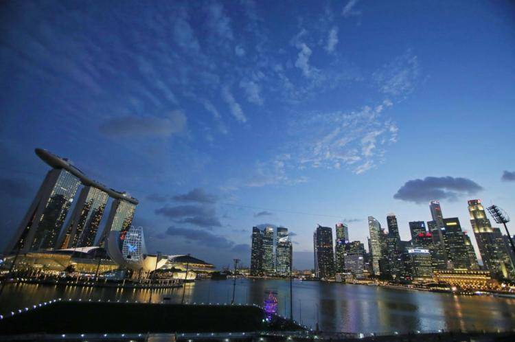 一起来看看新加坡在2018年第一季度的贸易表现数据~！